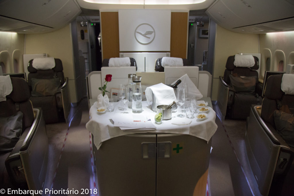 Primeira classe da Lufthansa de São Paulo Para Frankfurt