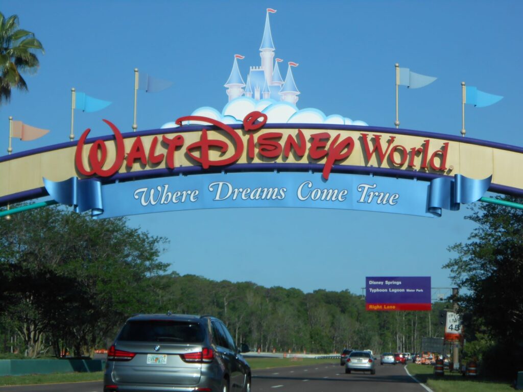 Quanto custa uma viagem para Disney em família